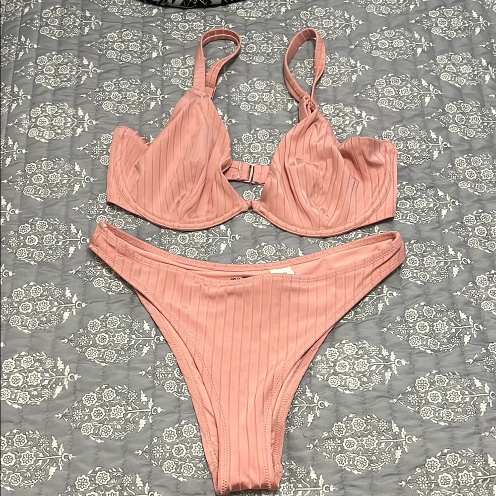 Aerie Pink Ribbed Bikini Set. Top- 32DDD. bottom- XS